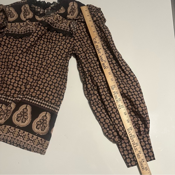 New Anthropology Women Mine Ballon Sleeves Ruffle  Size Large Gray Tan Blouse - Picture 4 of 8